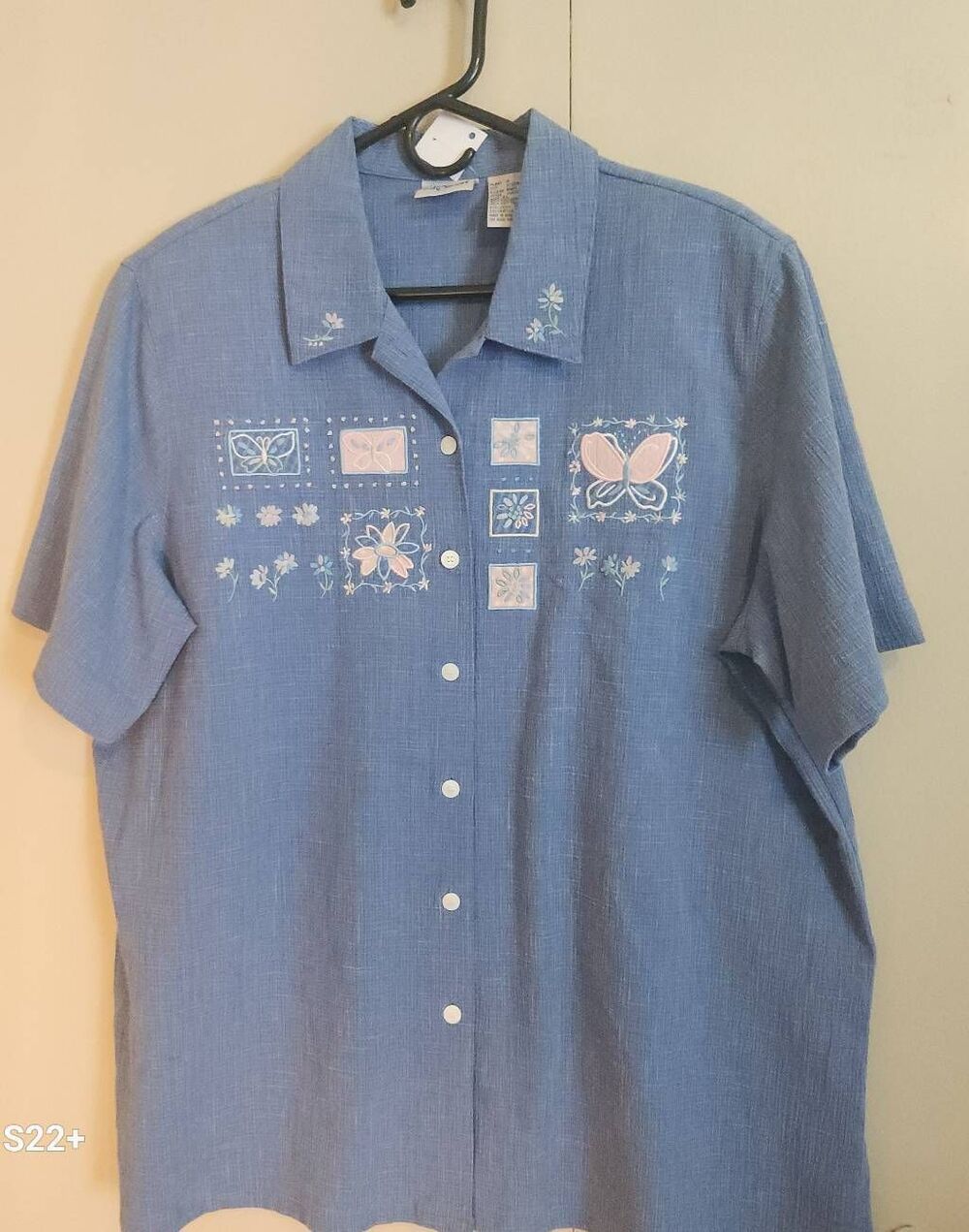 U35 Koret City Blues top w apliqued & embroidered pastel butterflies & floral